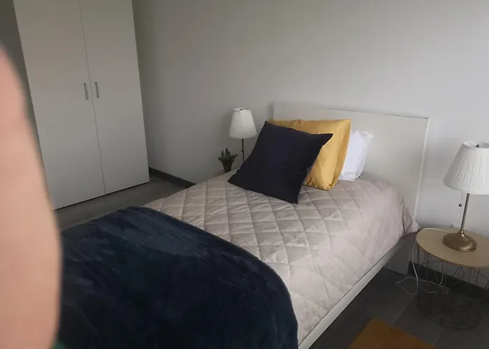 Sunhouse Alojamentos ホームステイ *